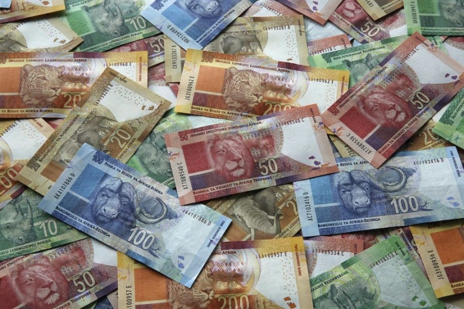 Credit-rating Worries Expect Rand To Continue To Weaken
